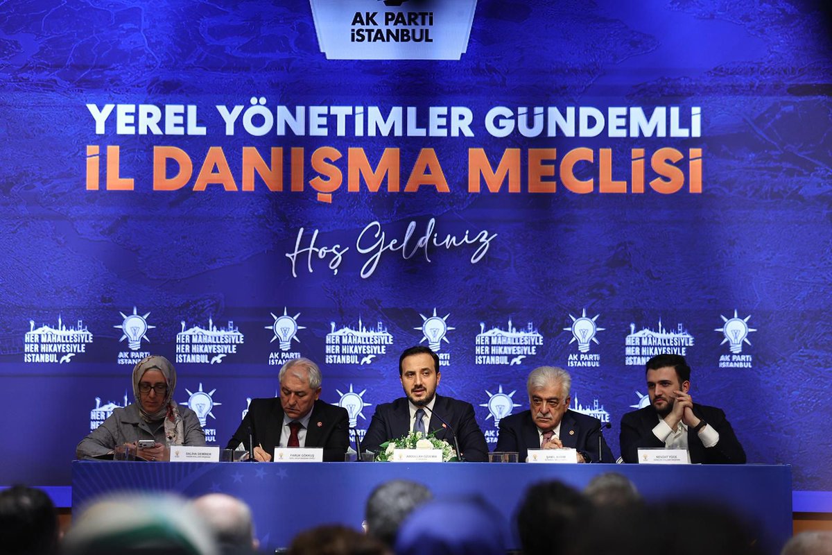 akpartiistanbul's tweet photo. İl Başkanlığımızda yerel yönetimler gündemiyle gerçekleştirdiğimiz İl Danışma Meclisi Toplantımızı geniş bir katılımla tamamladık.

Milletvekillerimizin, belediye başkanlarımızın ve teşkilat mensuplarımızın katkılarıyla; İstanbul’a olan sorumluluğumuzun bilinciyle konuları kapsamlı şekilde ele aldık.

AK Parti’nin hizmet odaklı anlayışı ve güçlü teşkilat yapısıyla, milletimize en iyi şekilde hizmet etme kararlılığımızı sürdürmeye devam ediyoruz. Hayırlara vesile olmasını diliyoruz.
