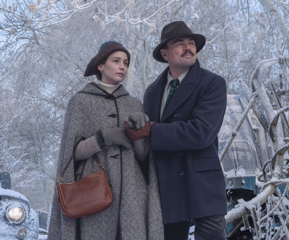 JLawrence Center tweet media