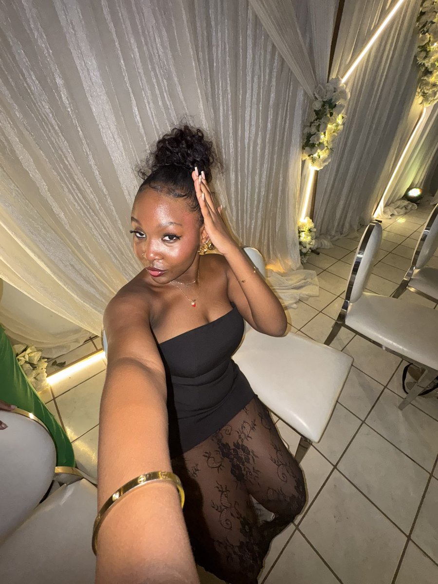 lalau🍓 tweet media