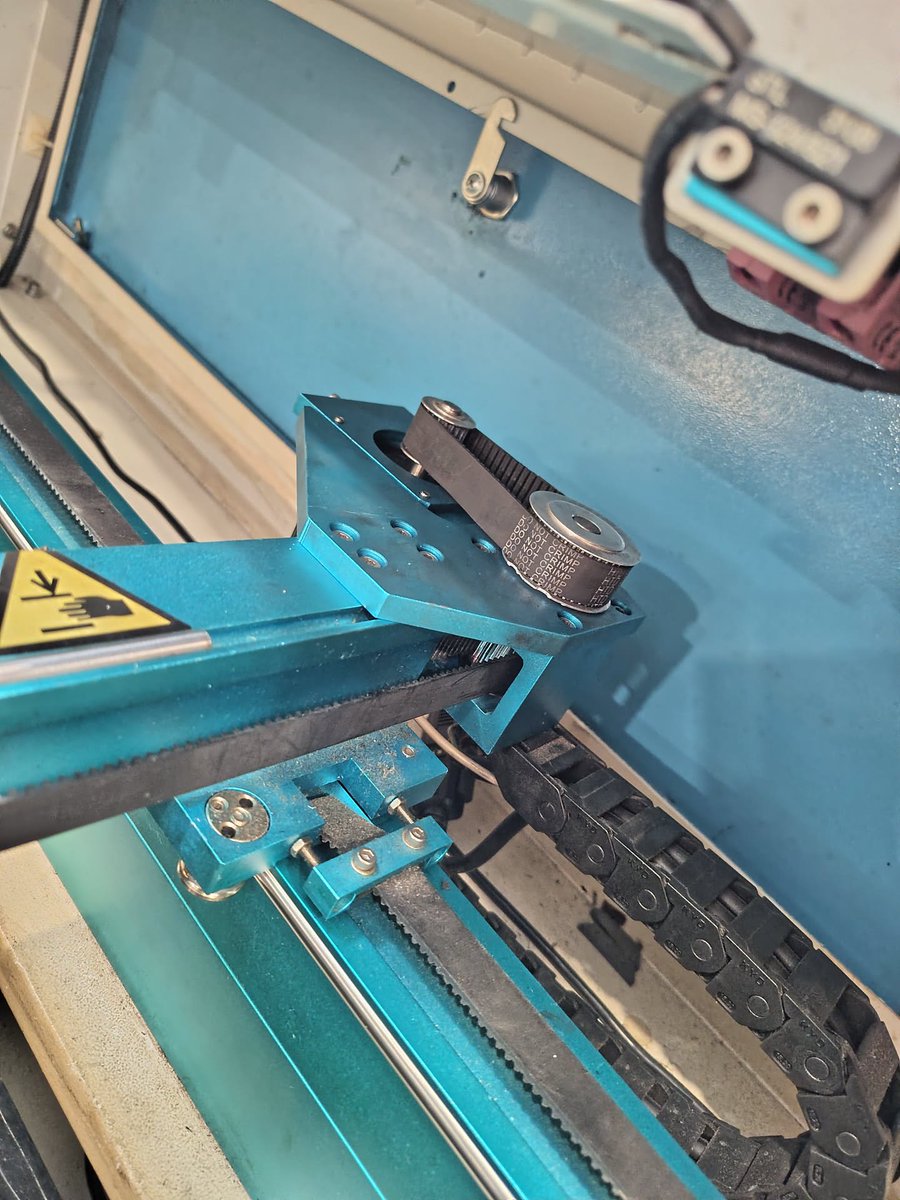 Azzys Design Works tweet media