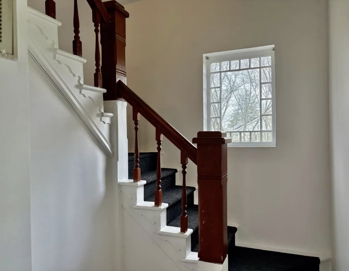 oldhouseunder50's tweet image. Well-Kept Turn-of-the-Century Brick #Home in #Indiana – $85K. oldhousesunder100k.com/well-kept-turn…