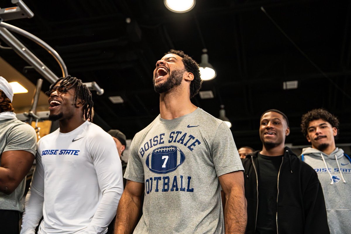 Coach_SD's tweet image. Gratitude 🙏

Today I want to show my appreciation for  Jaden Mickey! He is a savvy playmaker that makes everyone around him better! He is all about the team! 🔵🤝

#BuiltDifferent #Gratitude