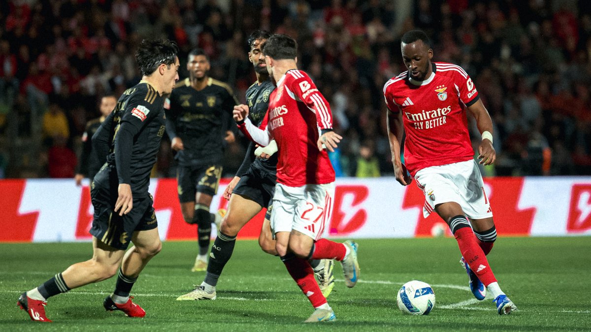 SL Benfica tweet media