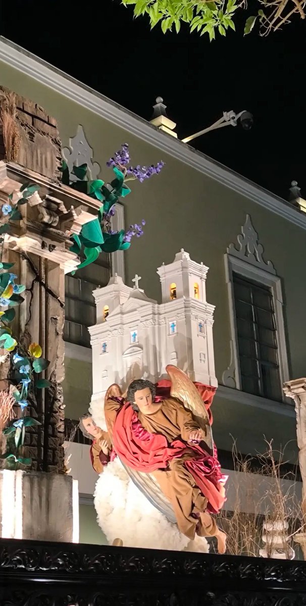MiniAndas's tweet photo. Mini Templo de La Recolección llevado por ángeles en Viernes Santo https://t.co/Hyr6WvQx8z