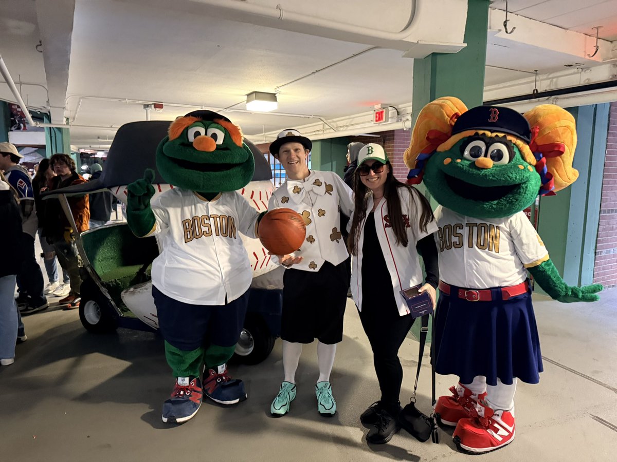 Bri Marie D tweet media