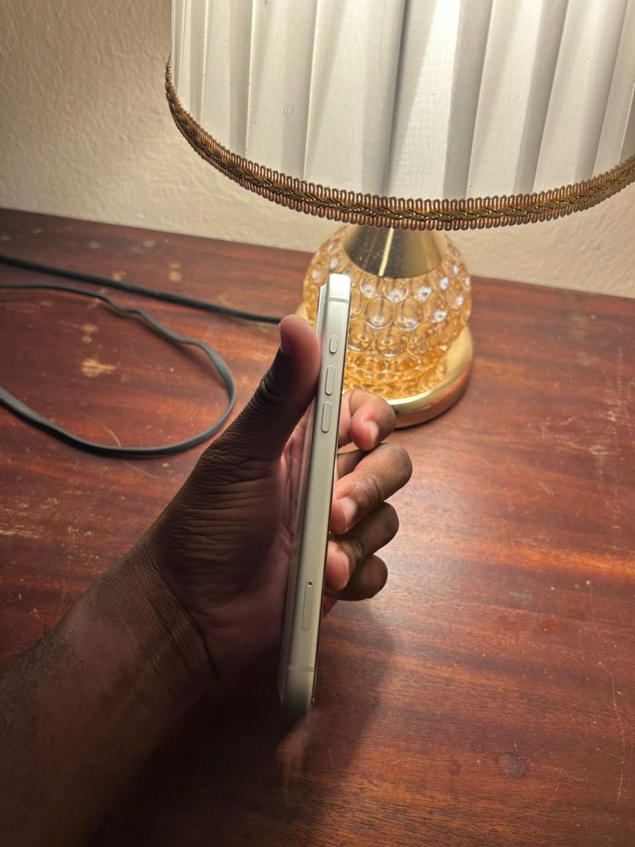 Miles (The Airpods Plug) tweet media