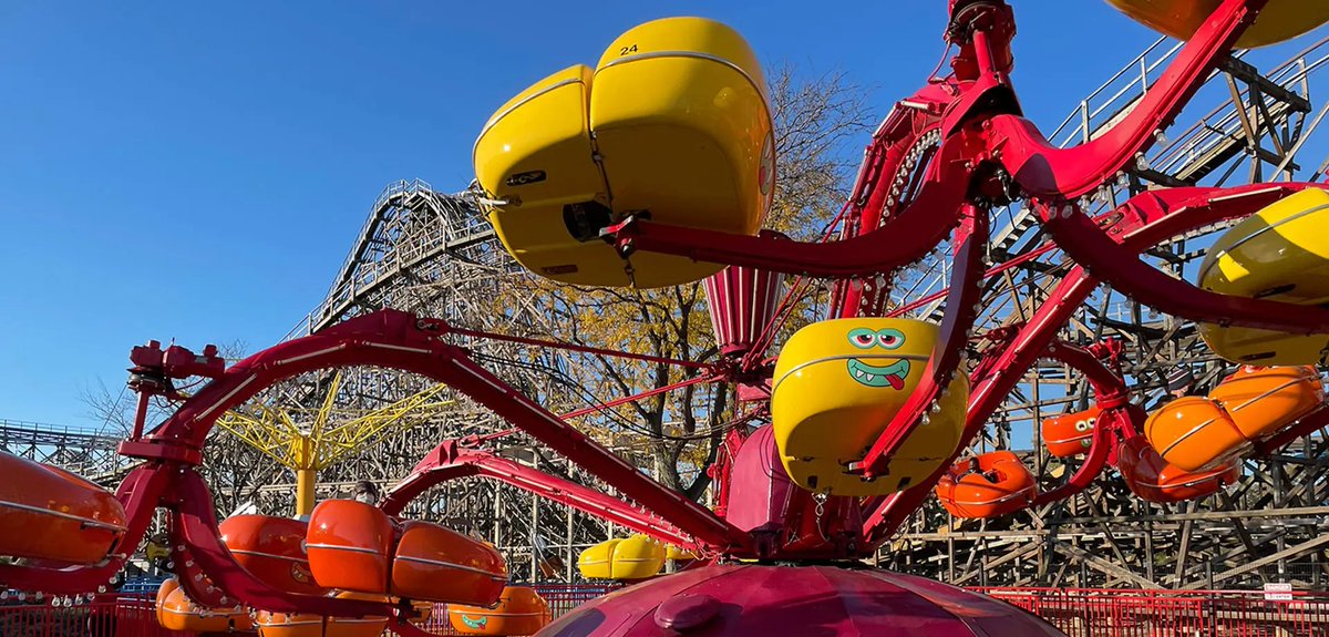 Park_Journey's tweet image. RIP to Monster at @cedarpoint. It's always sad to see a classic flat ride go away. 

Park statement below. 

#CedarPoint #SixFlags