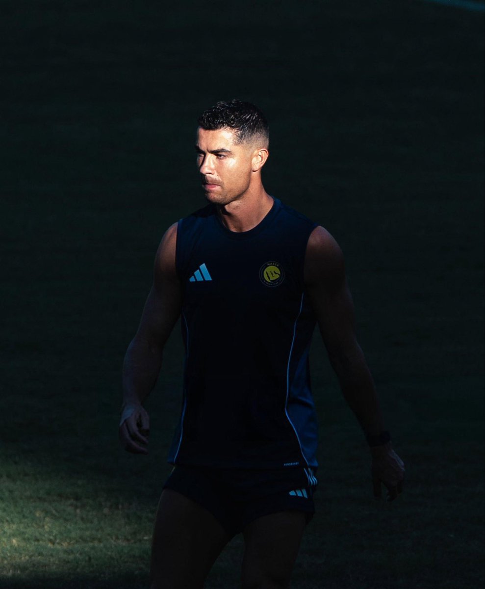 عالم القوت tweet media