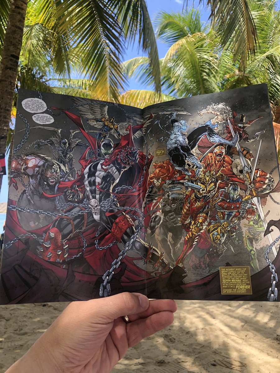 THE COMIC ROOM tweet media