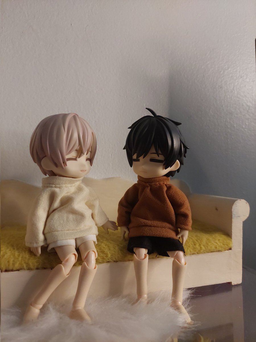 nendosaur's tweet photo. Wts | lfb

Nendoroid set
Shirotani Tadaomi
Kurose Riku

4k. 

Rfs: wala ng time. Busy na sa buhay. Lilipat na ng bahay, need na mag let go. 

MOP: gcash
MOD: SDD and LBC
LOC: Taguig https://t.co/BD9Saf21WU
