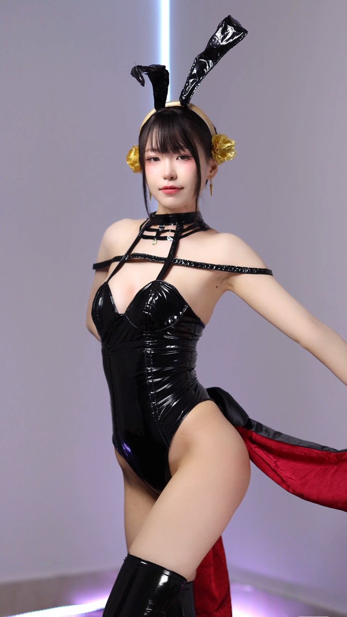 Meriol Chan 💎 tweet media