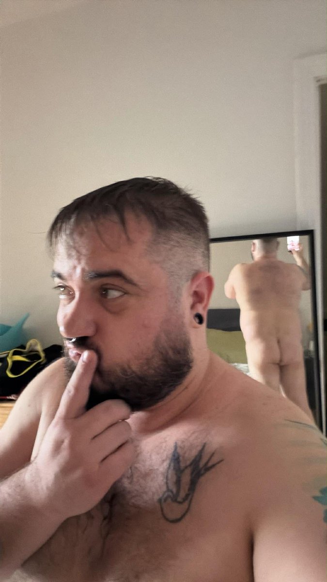 Jonath87moreass tweet media