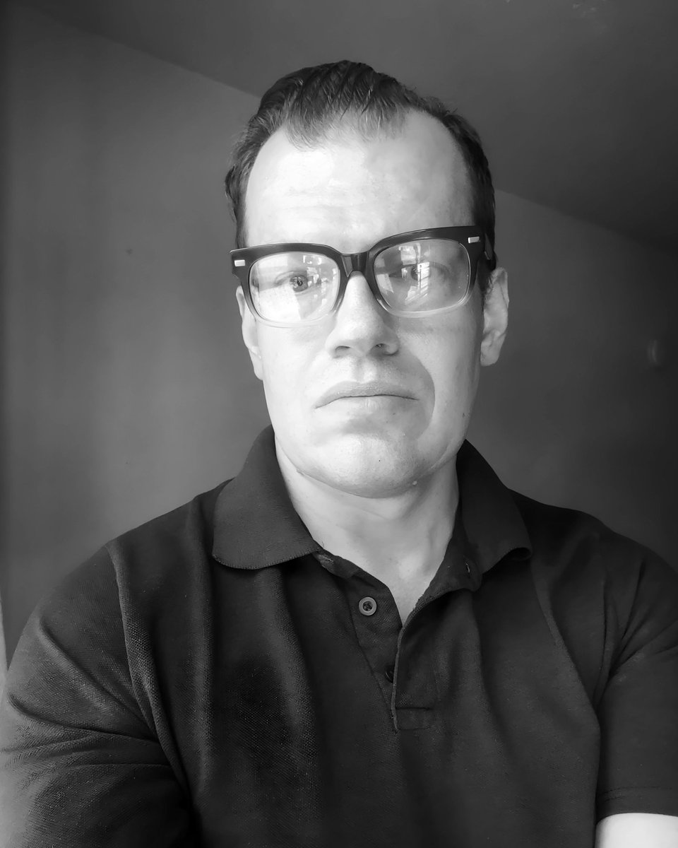 jeremiahvw's tweet photo. Be Your Own Muse Series
Curves & Shadows
Monday Gay Body Positivity Vibes
Been over two years riding a wave of on going medical appointments after a hit of the unknown March of 2024.
Chelsea, NY 4.6.26
#gaybodypositivity #malephotography #gayartist #projectfabulosityπ³οΈβπ https://t.co/Srdjd8D0aa