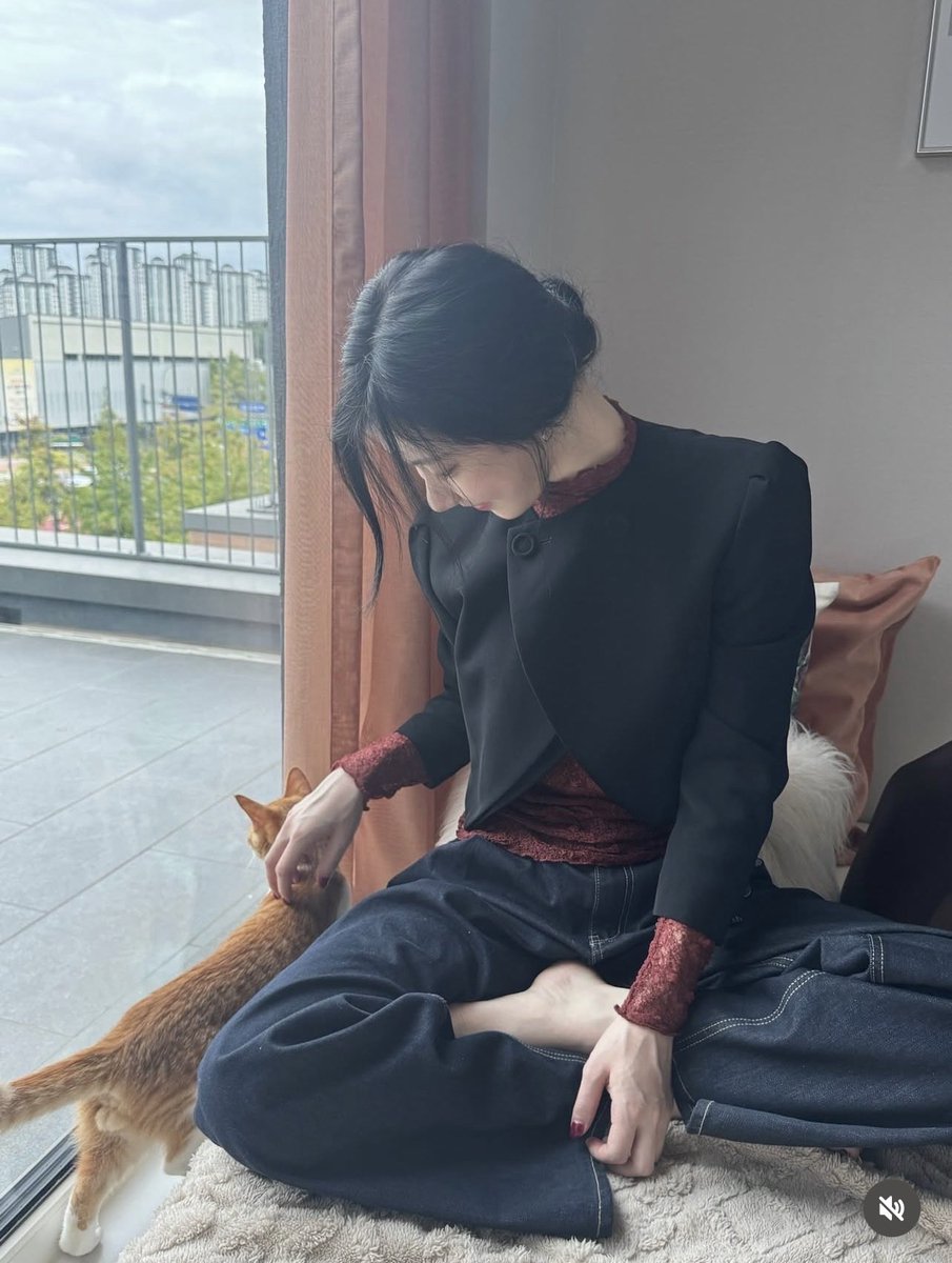 yuna solo debut.ᐟ 🍦 tweet media