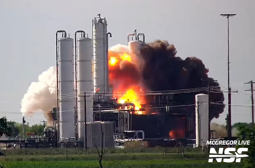 StarbaseTracking tweet media