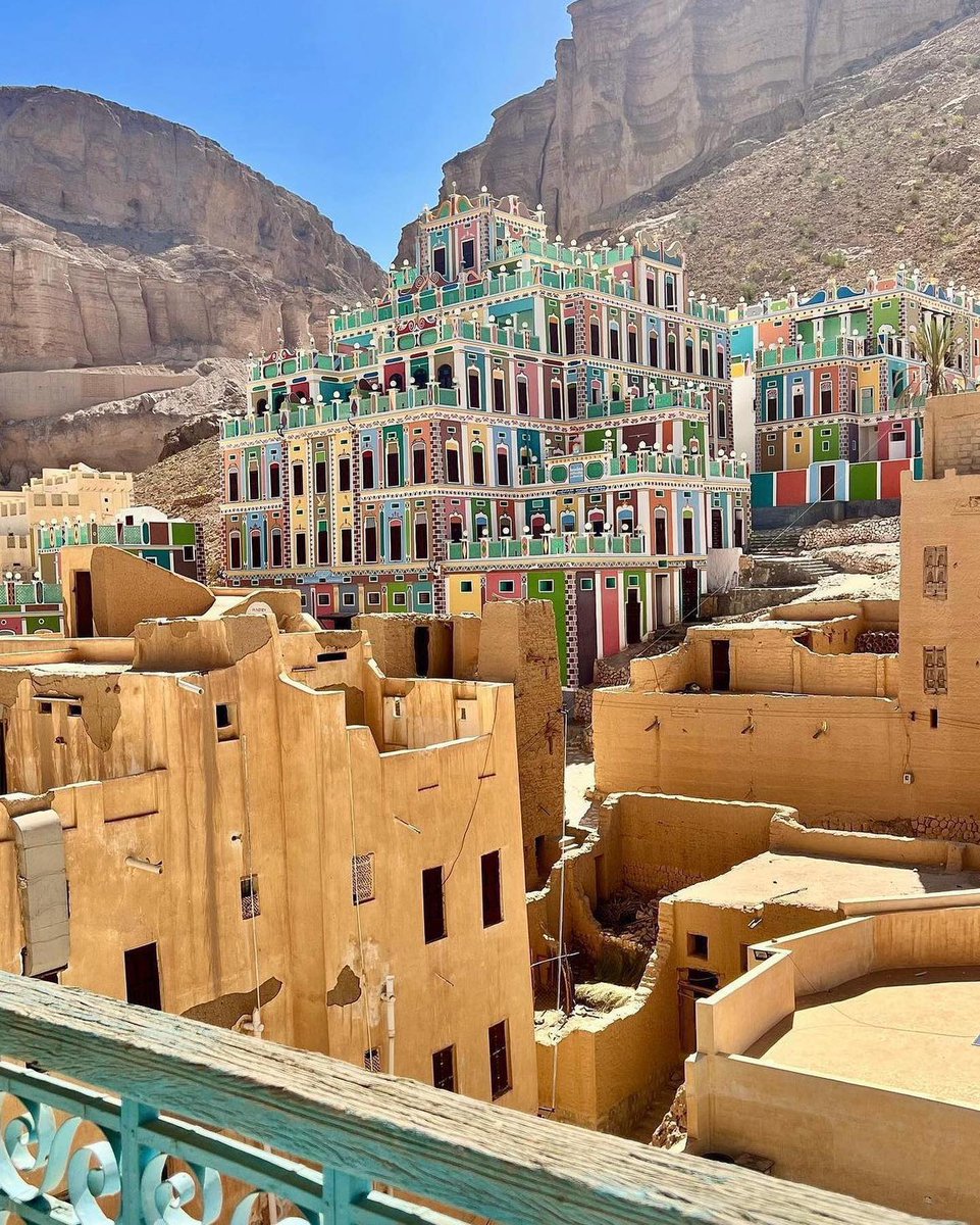 This is world tweet media