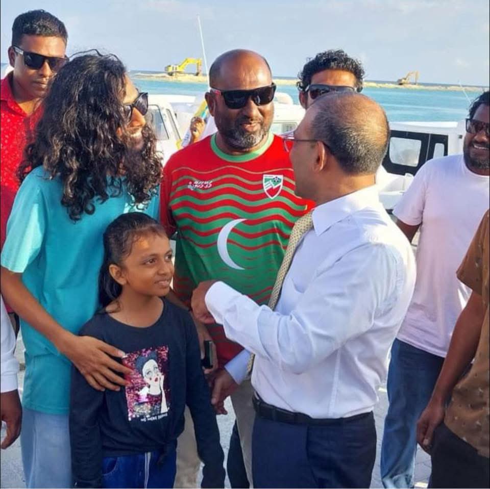 #istandwithraeesnasheedh