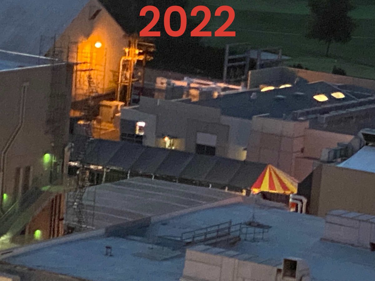 HHN 365 tweet media
