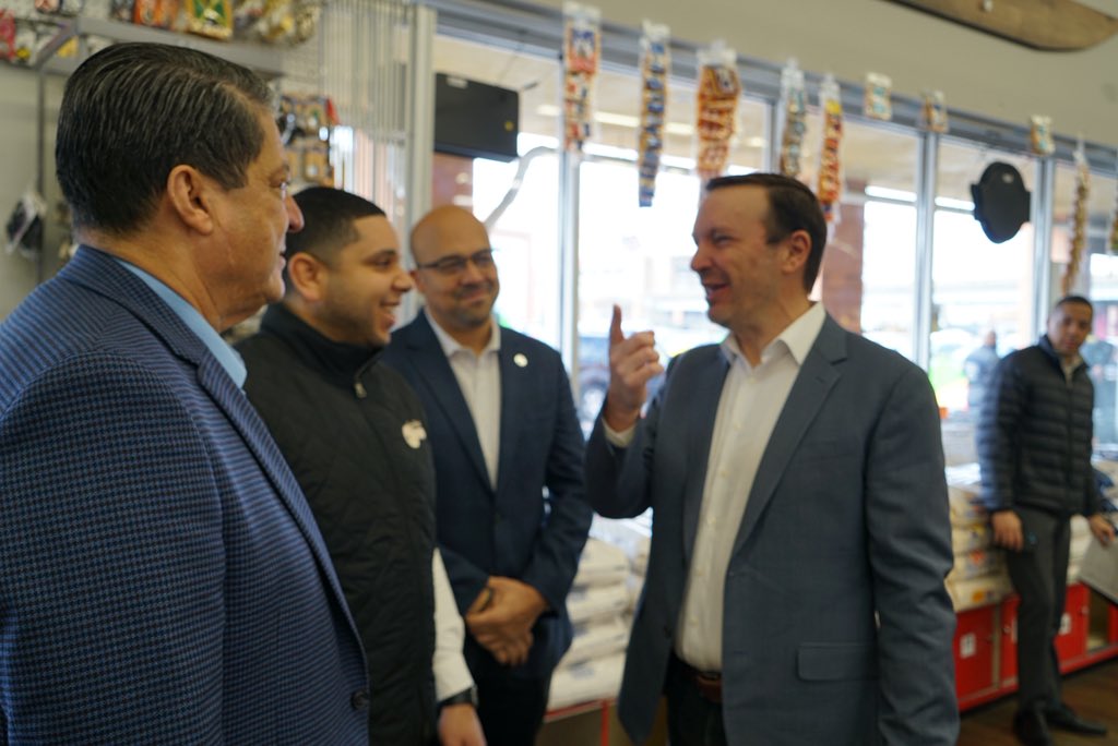 Chris Murphy 🟧 tweet media