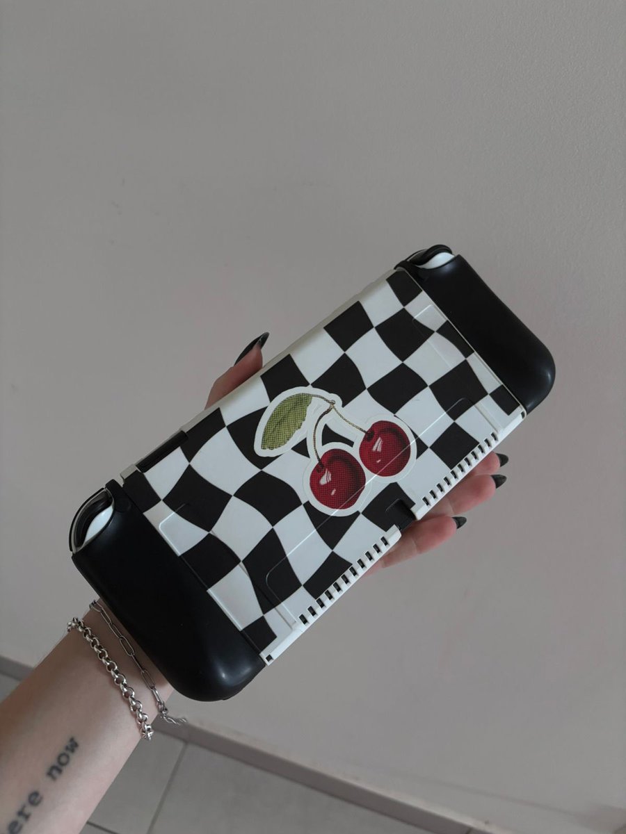 ▀▄▀▄ Giô Não Sabe Dizer Não 🍒 tweet media