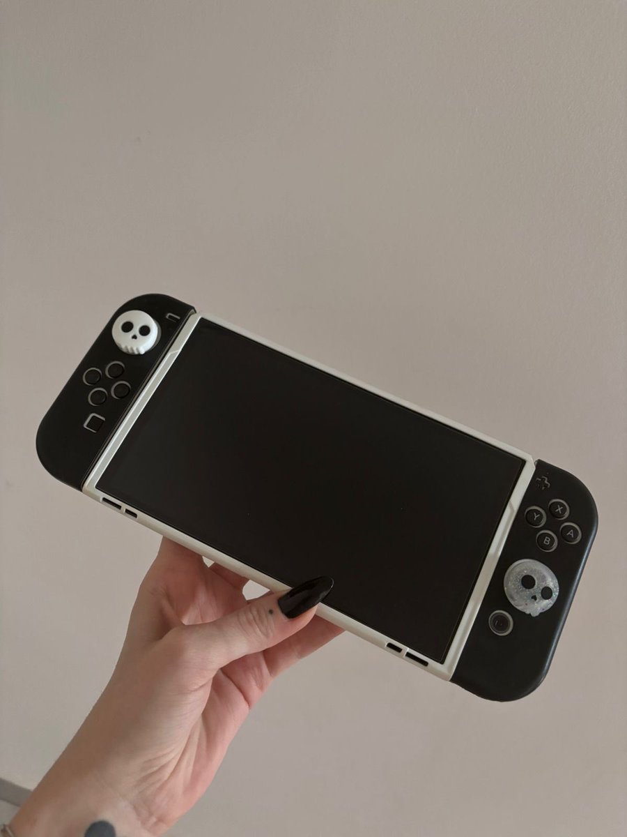 ▀▄▀▄ Giô Não Sabe Dizer Não 🍒 tweet media