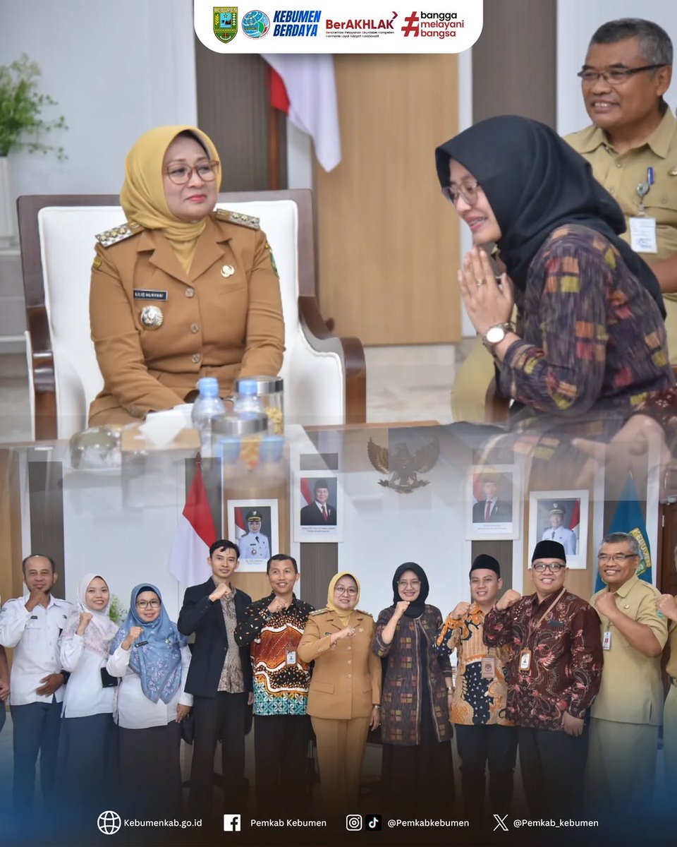 pemkab_kebumen's tweet image. Bupati Kebumen Lilis Nuryani menerima dua audiensi penting di Rumah Berdaya, Senin (06/04/2026). #pemkabkebumen #kebumenberdaya #audiensi #kpukebumen #pdmkebumen