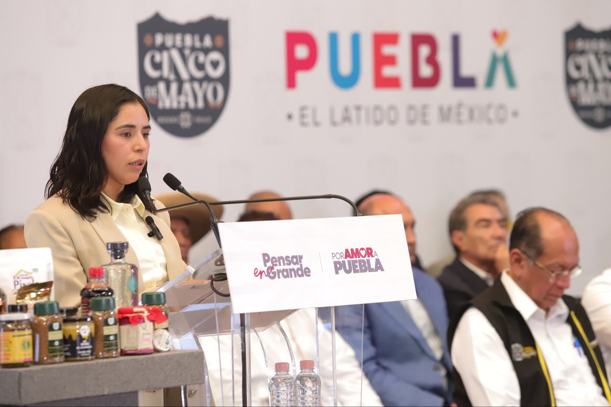 mayraorellana tweet media