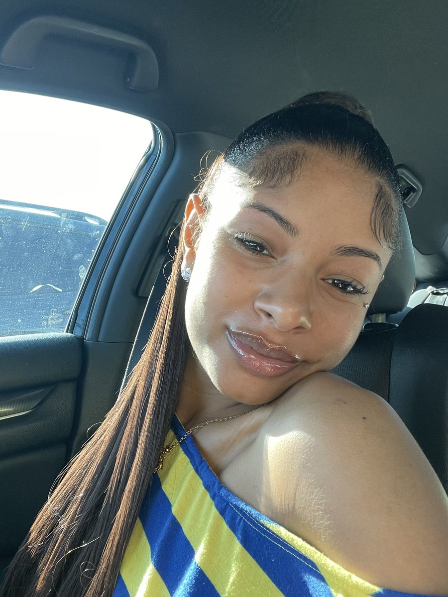 gorgeous tweet media