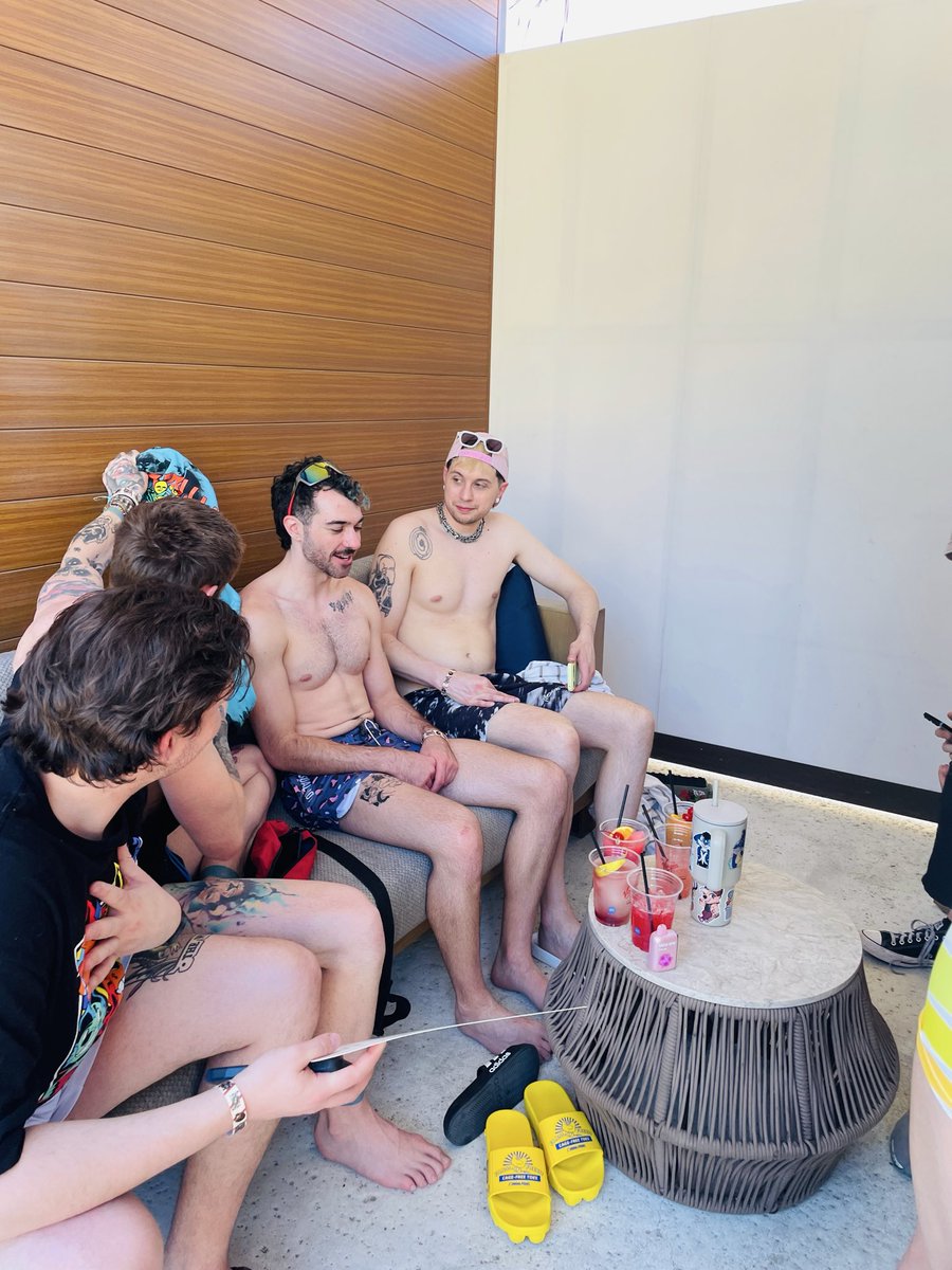 💀❕BEELZEPUP @ 🦋❕💀 tweet media