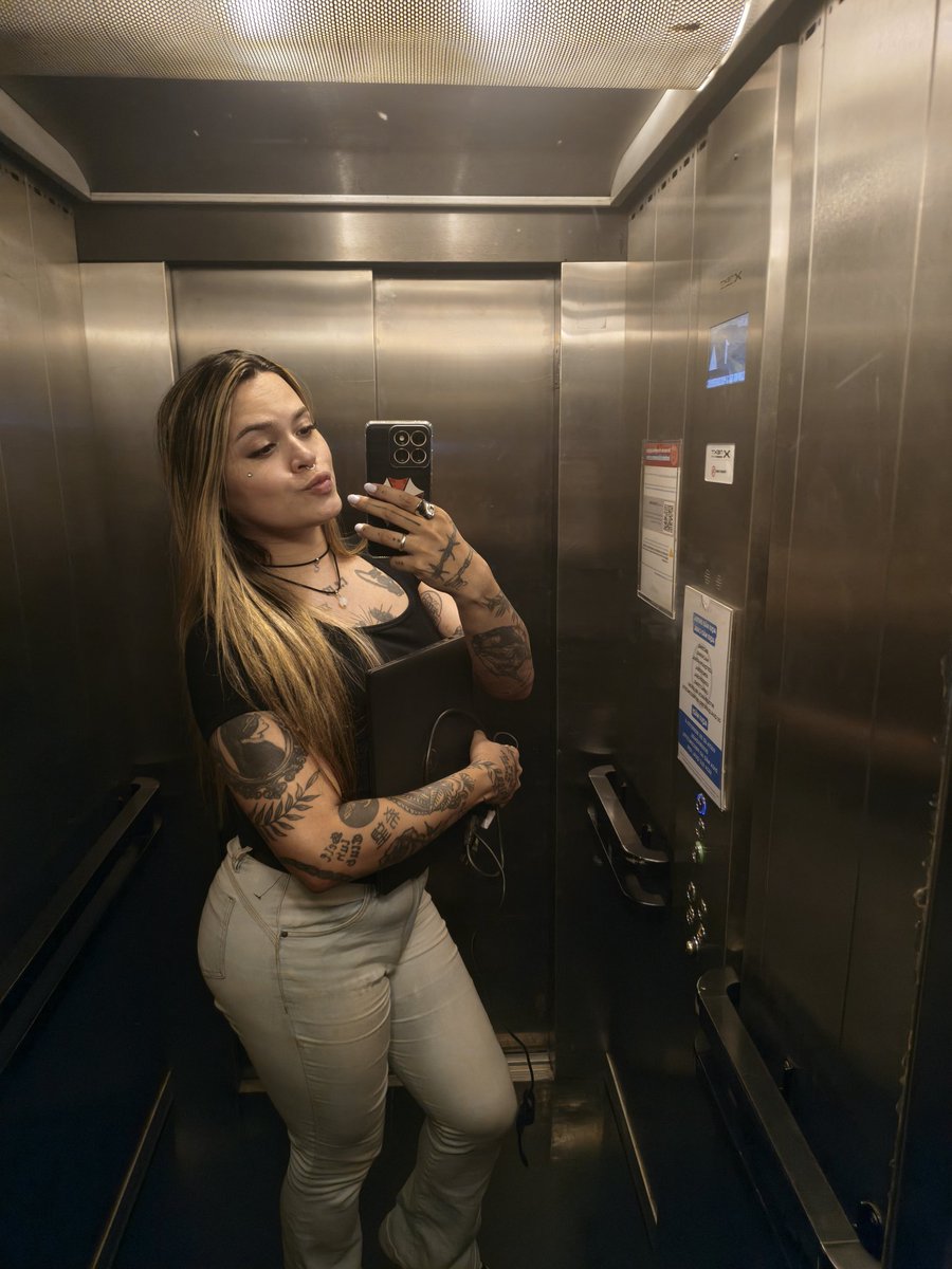 Lua🏳️‍⚧️⚧️ (aprendiz da Karla Sofia Gascon) tweet media