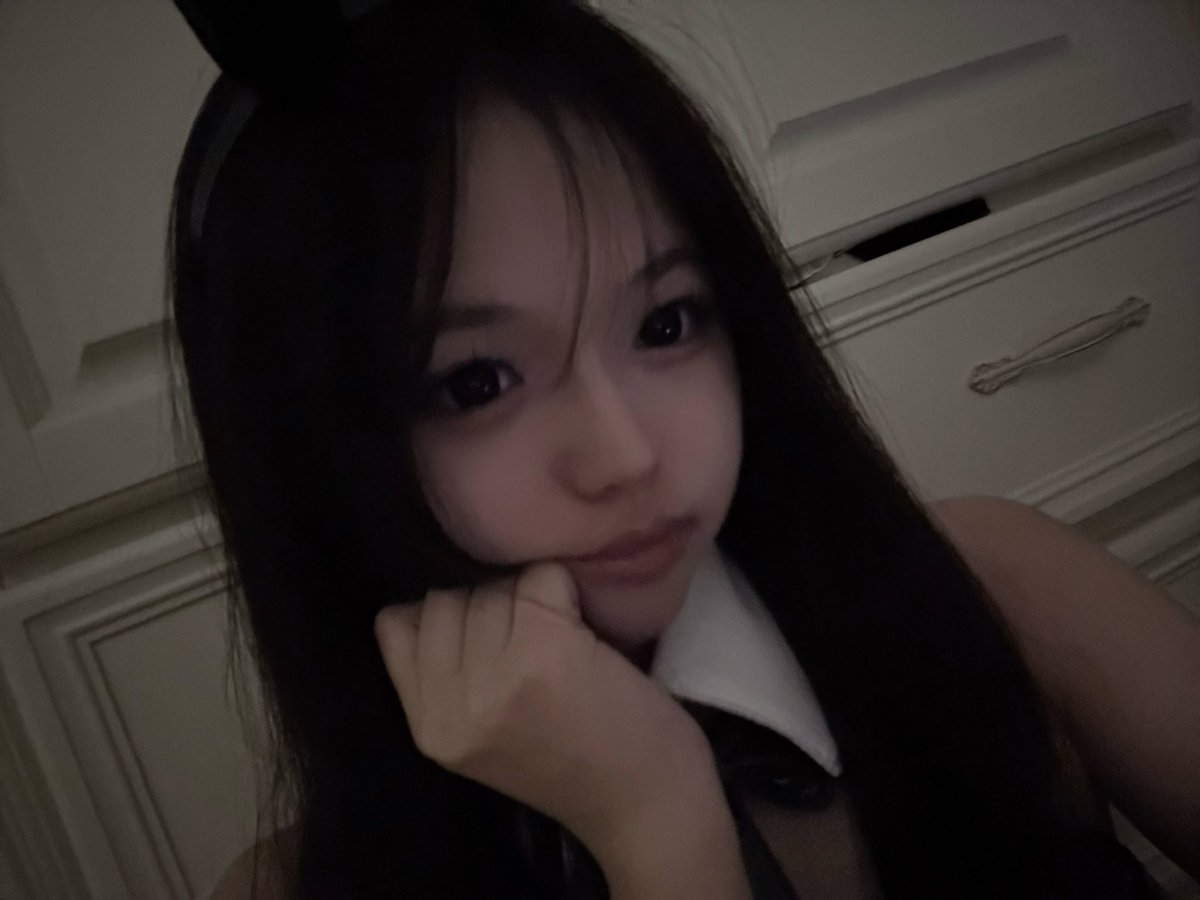 哭到连话都说不清 tweet media