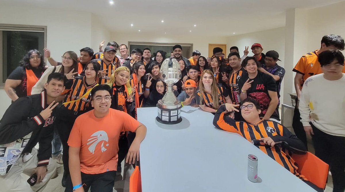 La sexta 🦅🧡 tweet media
