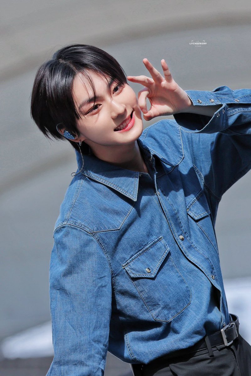 ENHYPsevEN 🧡 tweet media