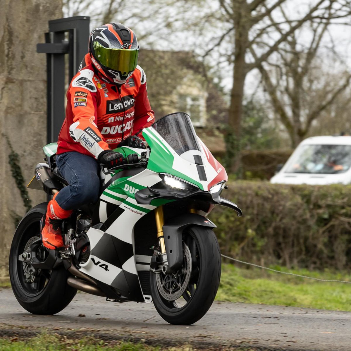 MoreMotorcycles's tweet image. #Ducati Panigale V4

📷
threads.com/@keight_9