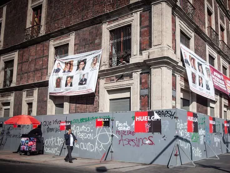 Monte de Piedad en pausa indefinida: huelga, fallo judicial y más de un millón de empeños atrapados.

La crisis en el Nacional Monte de Piedad se ha convertido en un caso atípico que mezcla conflicto laboral, disputa legal y afectación masiva a usuarios.

wradio.com.mx/2026/03/31/mon…