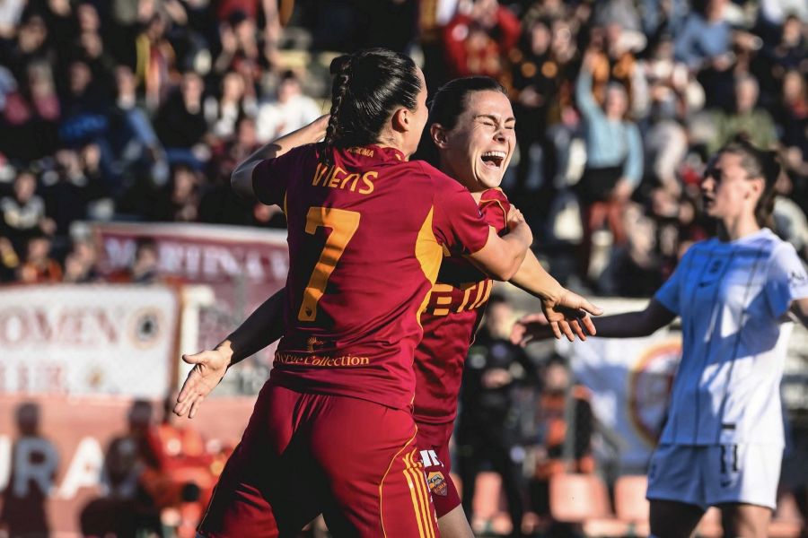 Reinas del balón tweet media