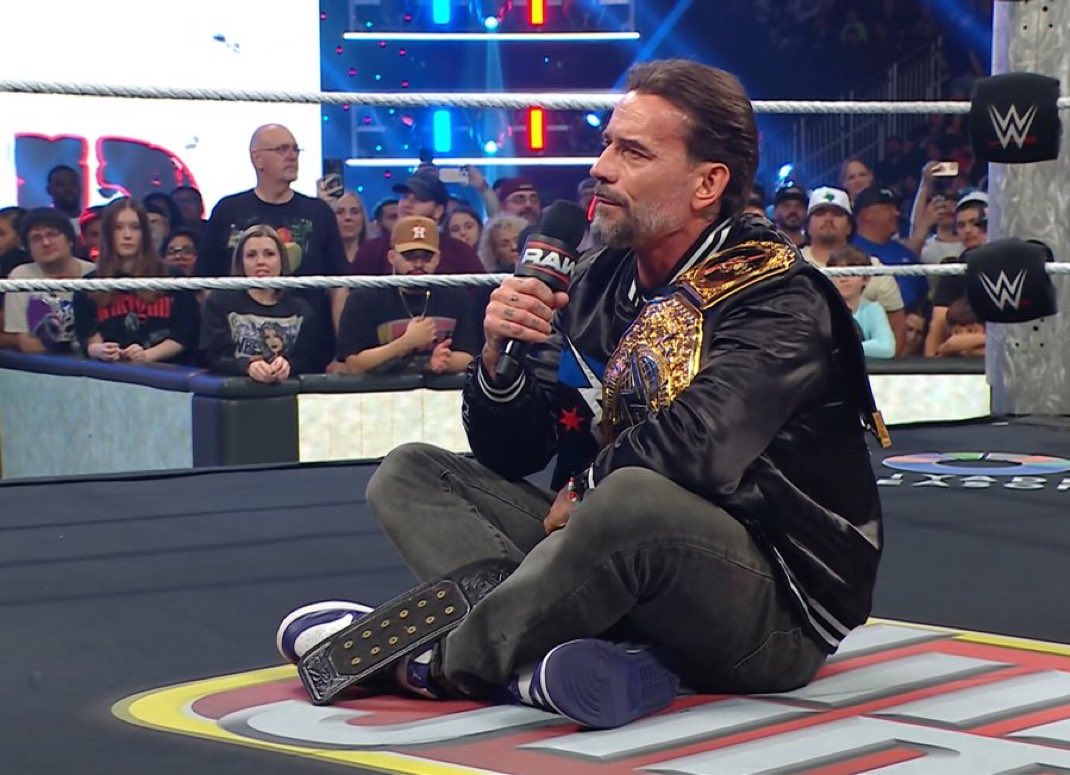 abo_punk's tweet image. BITW🤍
#cmpunk 
#RAW