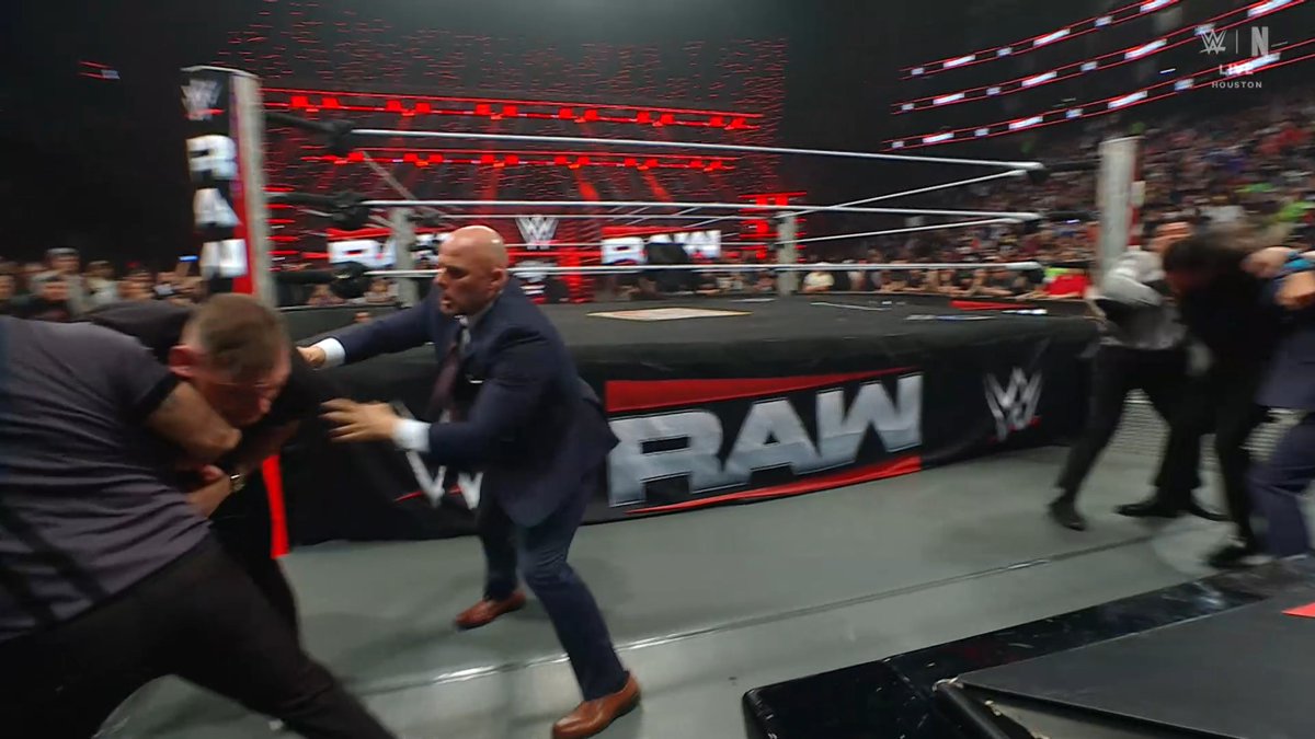 LuigiWrestling tweet media