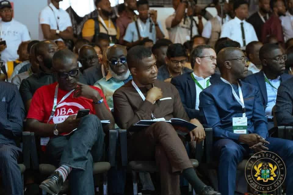 BLEOOFFICIAL tweet media