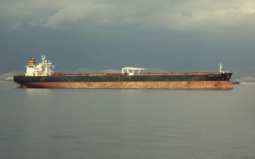 Turcja osiągnęła porozumienie z Iranem w sprawie przepłynięcia kolejnego tankowca przez Cieśninę Ormuz. Był to turecki statek „Ocean Thunder”, załadowany iracką ropą dla Malezji.

To już 3 turecki statek przepływający przez cieśninę. Kolejnych 12 czeka jeszcze w Zatoce Perskiej