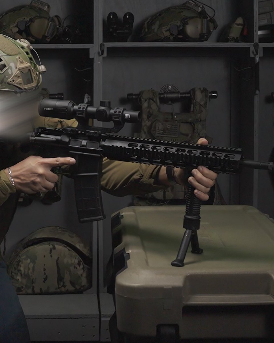 grip_pods's tweet image. Grip Pod gives you a solid shooting platform anywhere, anytime! No extra gear, no wasted motion.

#GripPod #GripPods #Deploy #Engage