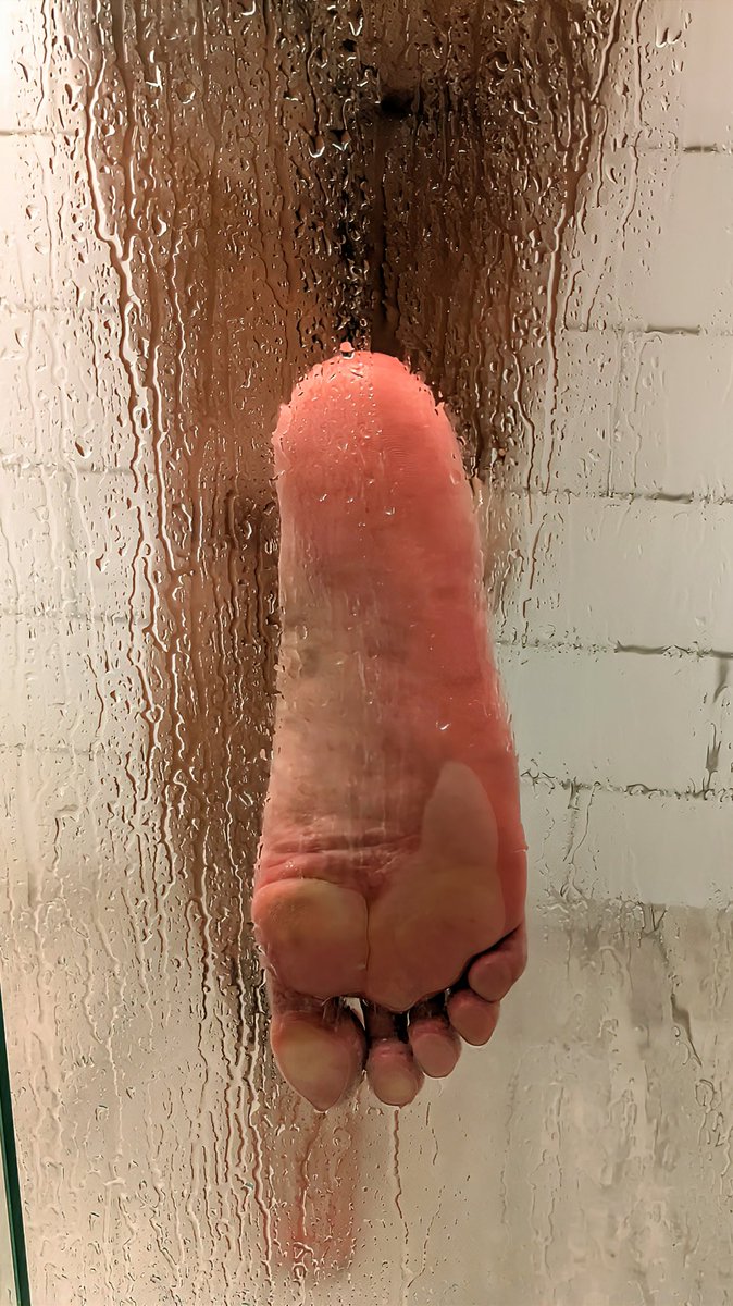 Worthy_Toes's tweet photo. Squeaky clean 🦶🏾 🫧 🚿 https://t.co/fgc8CRFXyk