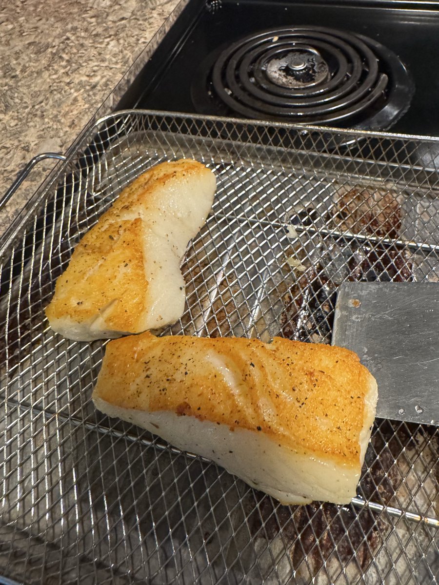 B U S S I N ‘ tweet media