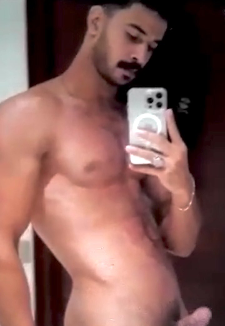 اجمد حد ممكن تجيهم عليه كل الحصريات حابب يشترك يبعتلي خاص 💳