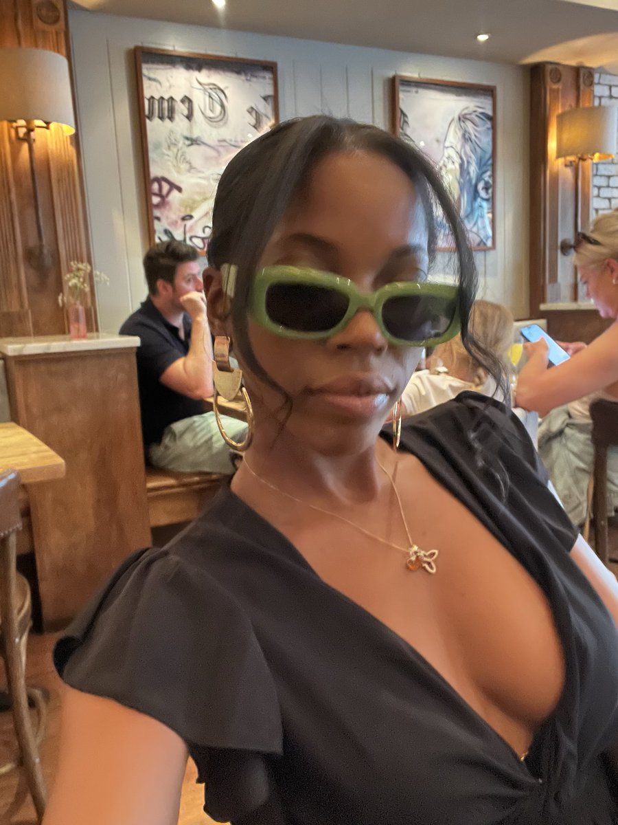 Shannon Cherie tweet media