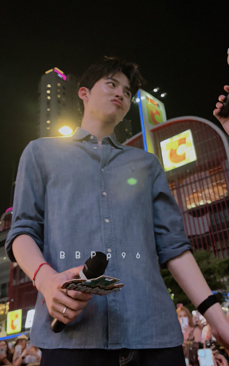 ต้า シ tweet media