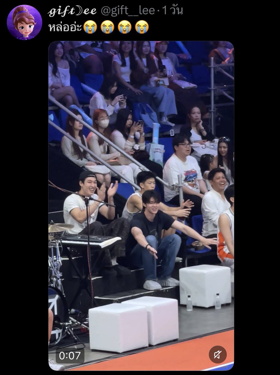 𝓰𝓲𝓯𝓽☽𝓮𝓮 tweet media