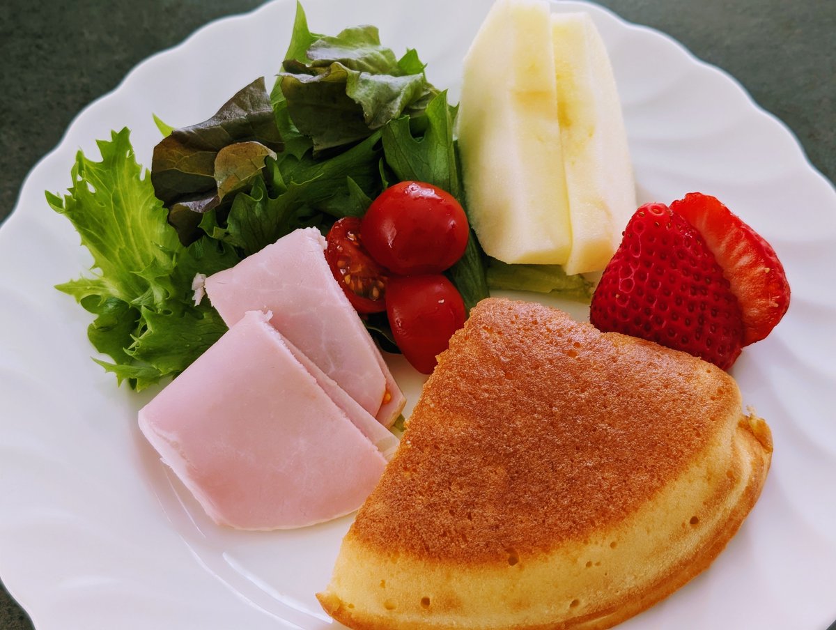 tmm_supino0017's tweet image. The weather isn’t great today.
And it’s the last day of the kids’ spring break.
I can’t forget the look on my son’s face when he realized school starts tomorrow. #breakfasttime