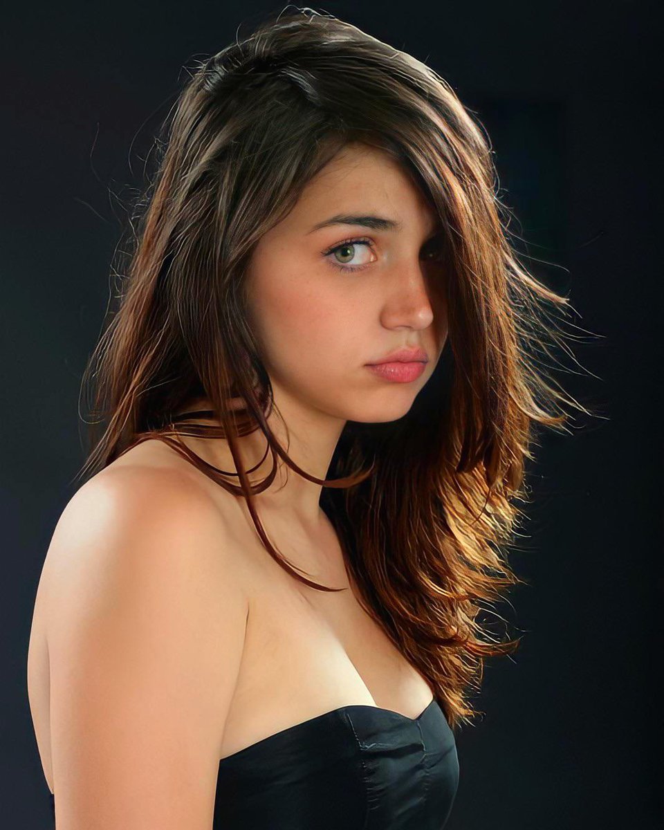 mystic islander tweet media