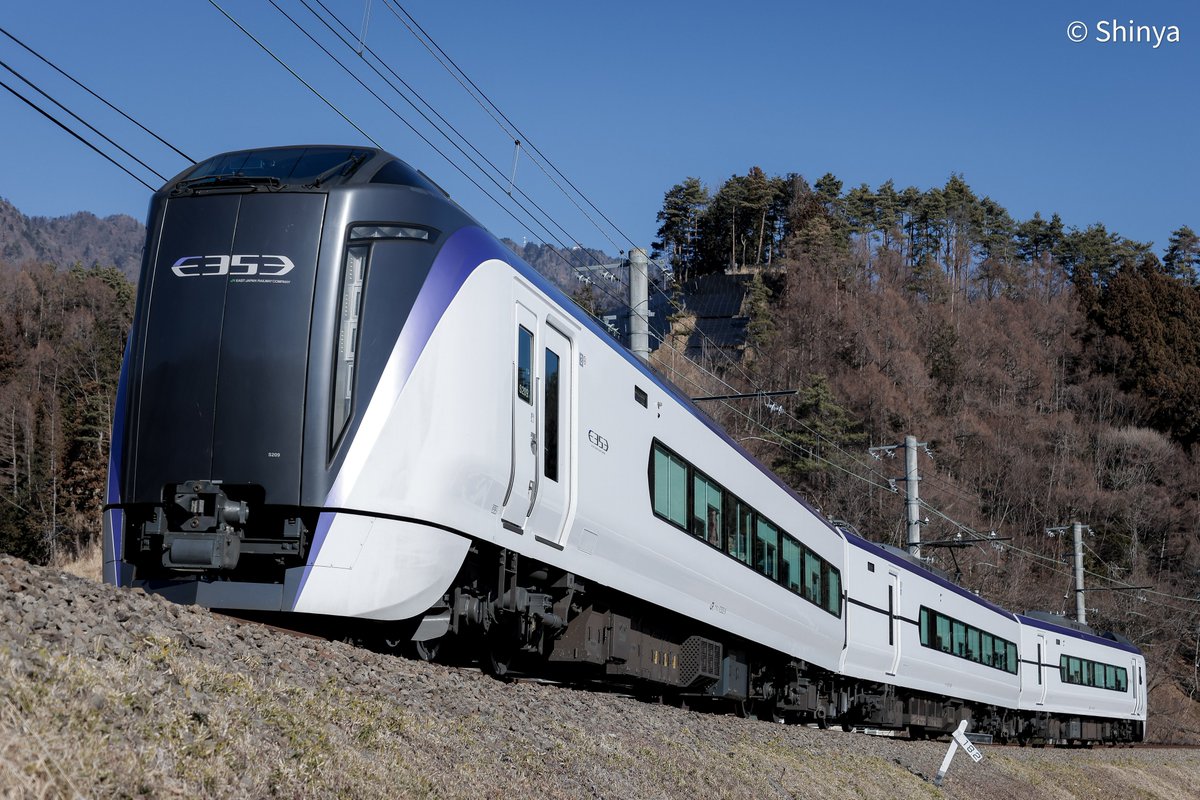 しん鉄 tweet media